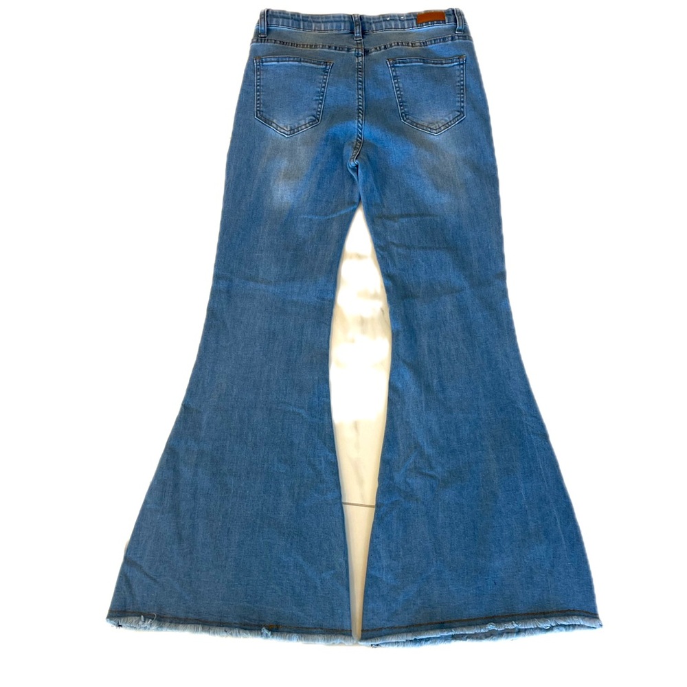 Umgee Flare Wide Leg Jeans in Classic Blue - Size 3 - Picture 3 of 13